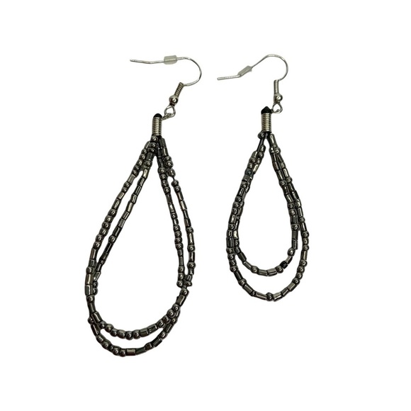 Gunmetal Gray Seed Beaded Multi Stranded Knotted Necklace & Earrings Set - Picture 3 of 6